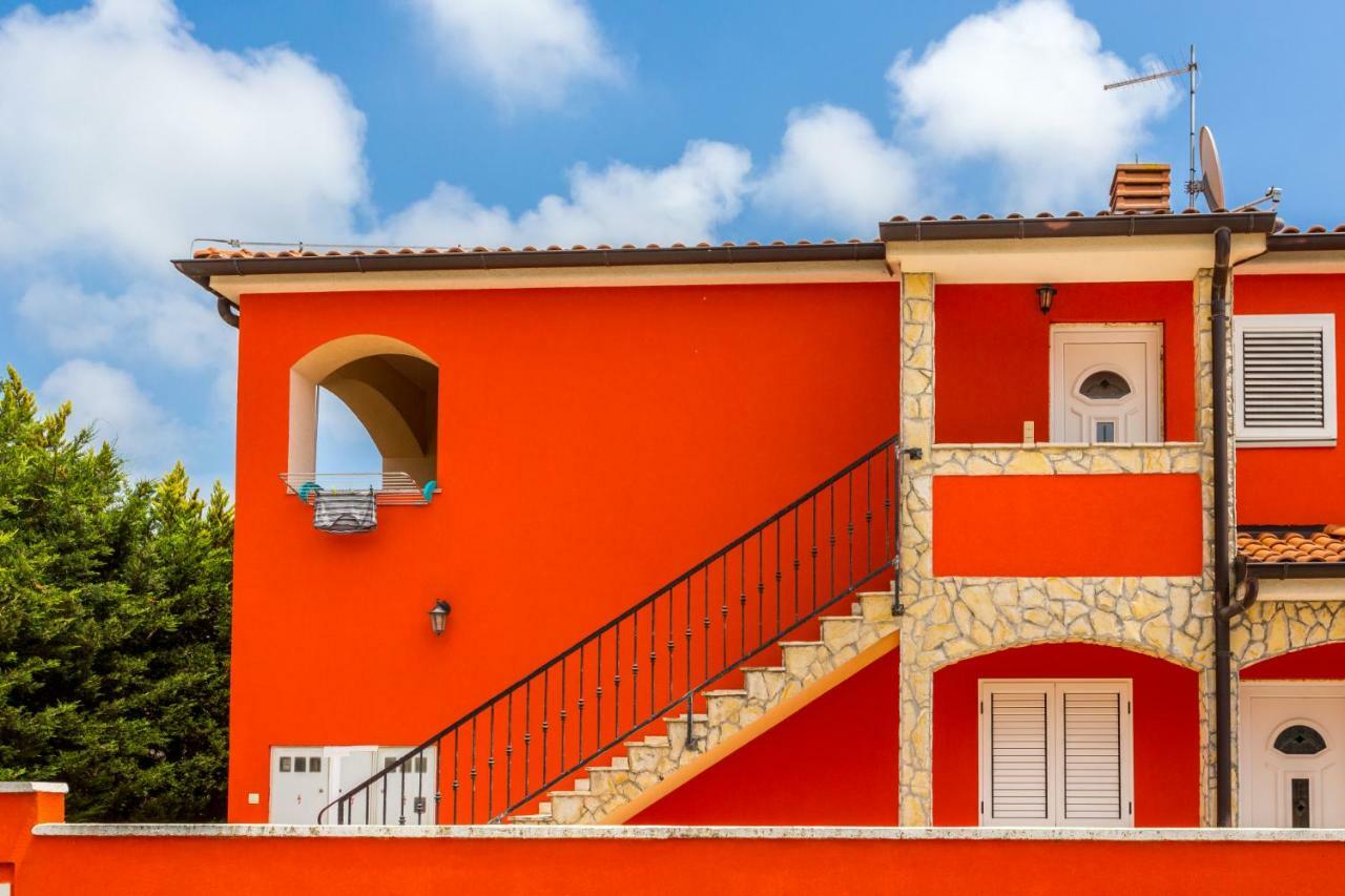 Villa Orange II Medulin Buitenkant foto